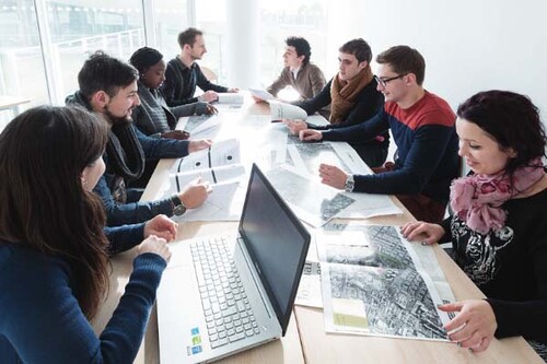 Découvrir le monde professionnel au cours d un stage dans le cadre du